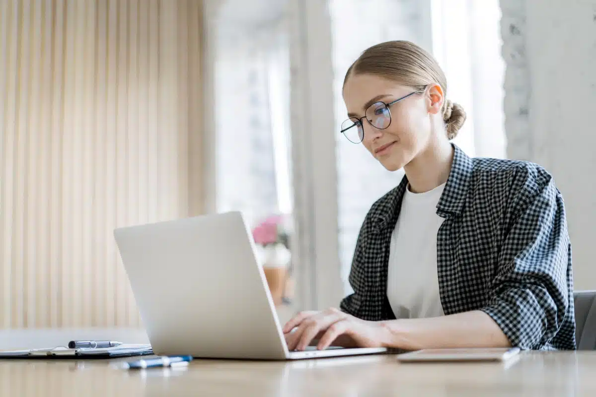 Public Relations Assistant Job Description Template