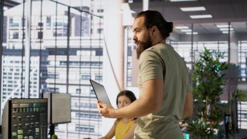 The Future of Employee Onboarding for Small Businesses