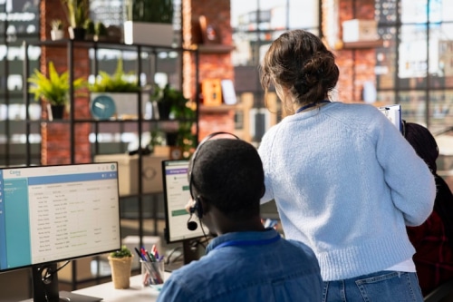 Recruitment Software for Small Businesses to Attract Local Talent